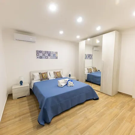 Apartment I Re Di Sicilia 2